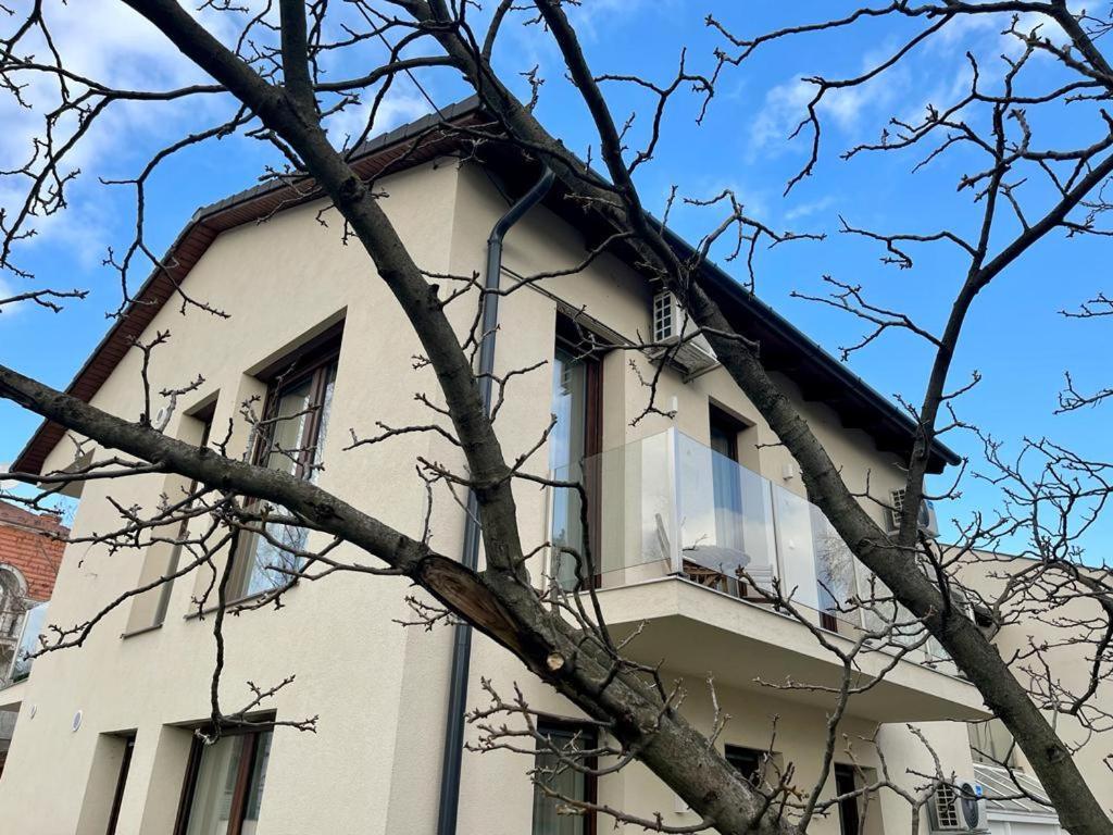 Nature In The City Lower Storey Bestern Szeged Esterno foto